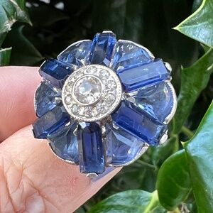VINTAGE STERLING SILVER LARGE SAPPHIRE BLUE PASTE / GLASS FLOWER STATEMENT RING
